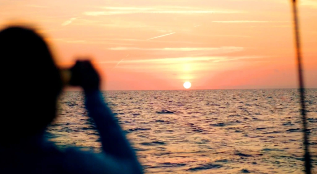Atardecer en catamarán